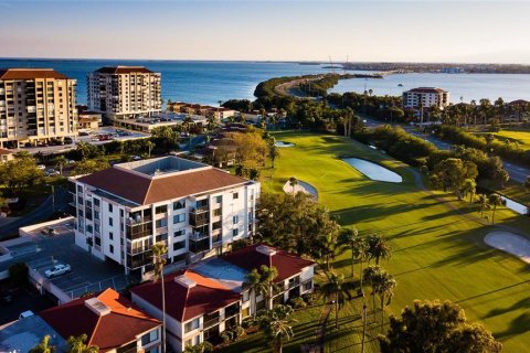 Condominio en venta en Saint Petersburg, Florida, 2 dormitorios, 85.01 m2 № 1567652 - foto 3