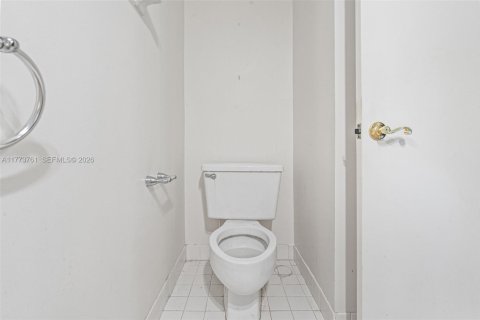 Copropriété à vendre à Lauderhill, Floride: 3 chambres, 183.2 m2 № 2090569 - photo 11