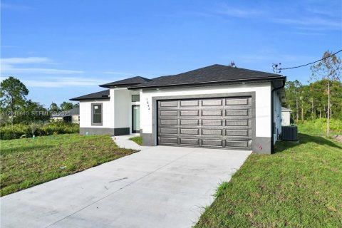 Villa ou maison à vendre à Lehigh Acres, Floride: 3 chambres № 2171054 - photo 8