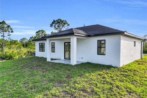Villa ou maison à vendre à Lehigh Acres, Floride: 3 chambres № 2171054 - photo 3