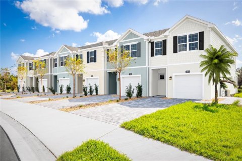 Townhouse in Davenport, Florida 3 bedrooms, 155.52 sq.m. № 1905370 - photo 1