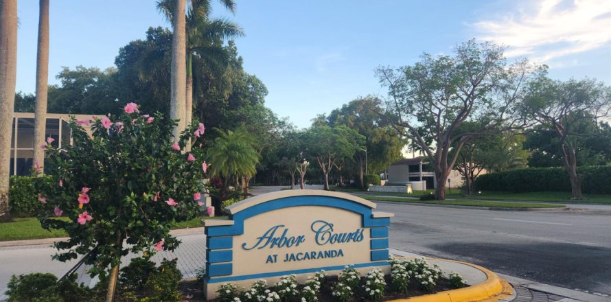 Adosado en Plantation, Florida 3 dormitorios, 151.62 m2 № 2188092