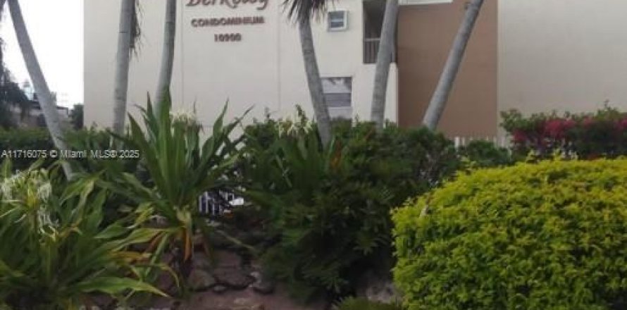 Condo in Miami, Florida, 1 bedroom  № 1695434