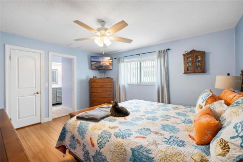 House in Dunedin, Florida 3 bedrooms, 153.1 sq.m. № 2210478 - photo 23