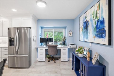House in Dunedin, Florida 3 bedrooms, 153.1 sq.m. № 2210478 - photo 14