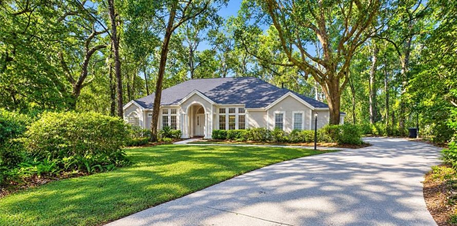 Villa ou maison à Gainesville, Floride 3 chambres, 237.74 m2 № 2417089