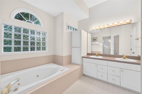 Villa ou maison à vendre à Gainesville, Floride: 3 chambres, 237.74 m2 № 2417089 - photo 20