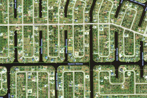 Terreno en venta en Port Charlotte, Florida № 2104731 - foto 8