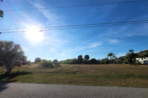 Terreno en venta en Port Charlotte, Florida № 2104731 - foto 4
