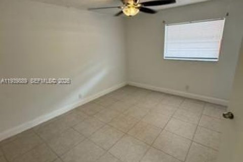 Appartement à louer à North Lauderdale, Floride: 2 chambres, 89.19 m2 № 1997213 - photo 14