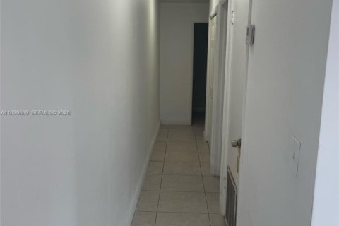 Appartement à louer à North Lauderdale, Floride: 2 chambres, 89.19 m2 № 1997213 - photo 6