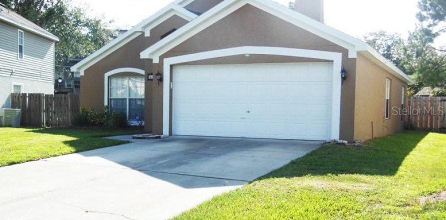 Casa en Lake Mary, Florida 3 dormitorios, 131.27 m2 № 1908055