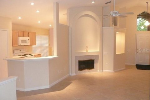 Casa en alquiler en Lake Mary, Florida, 3 dormitorios, 131.27 m2 № 1908055 - foto 4