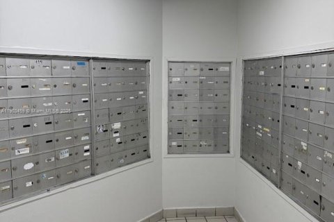 Condominio en alquiler en Miami, Florida, 2 dormitorios, 83.43 m2 № 1954413 - foto 22