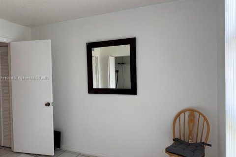 Condominio en alquiler en Miami, Florida, 2 dormitorios, 83.43 m2 № 1954413 - foto 17