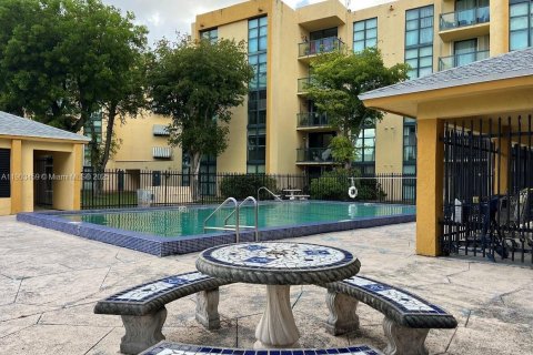 Condominio en alquiler en Miami, Florida, 2 dormitorios, 83.43 m2 № 1954413 - foto 23