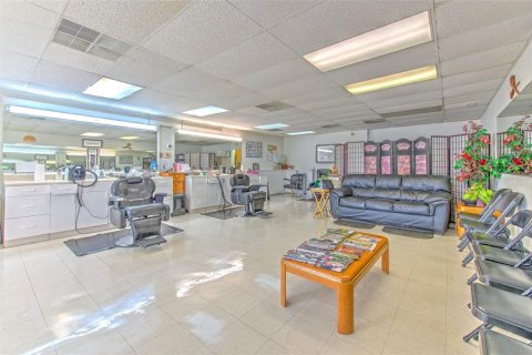 Propiedad comercial en venta en Lakeland, Florida, 76.64 m2 № 1800624 - foto 10