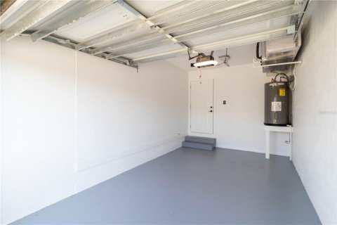 Commercial property in Rotonda, Florida 6 bedrooms, 219.99 sq.m. № 2228392 - photo 29