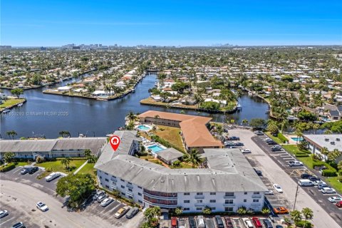 Condo in Pompano Beach, Florida, 2 bedrooms  № 1877714 - photo 20