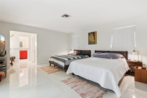 Купить виллу или дом в Эль Портал, Флорида 3 спальни, 200.58м2, № 2067407 - фото 19