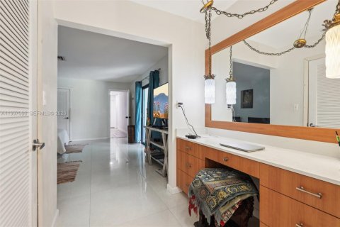 Купить виллу или дом в Эль Портал, Флорида 3 спальни, 200.58м2, № 2067407 - фото 26