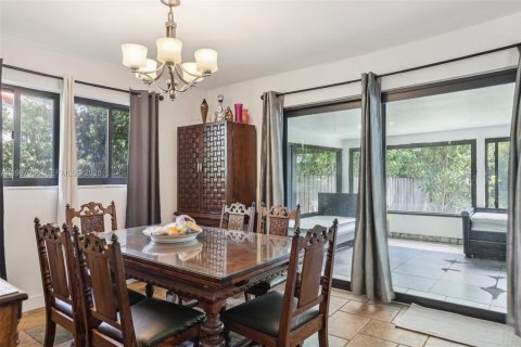 Купить виллу или дом в Эль Портал, Флорида 3 спальни, 200.58м2, № 2067407 - фото 11