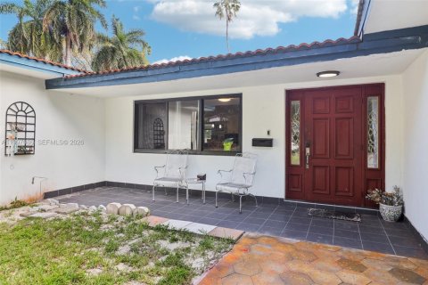 Купить виллу или дом в Эль Портал, Флорида 3 спальни, 200.58м2, № 2067407 - фото 5