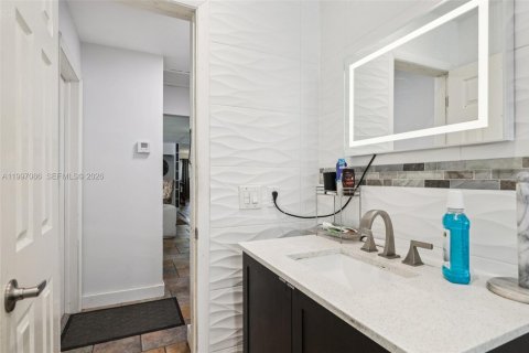 Купить виллу или дом в Эль Портал, Флорида 3 спальни, 200.58м2, № 2067407 - фото 17