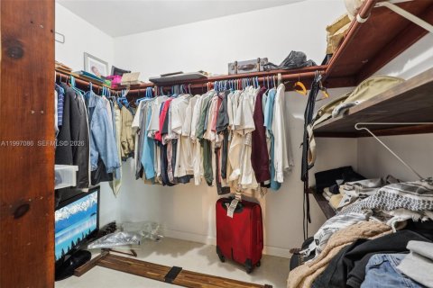 Купить виллу или дом в Эль Портал, Флорида 3 спальни, 200.58м2, № 2067407 - фото 23