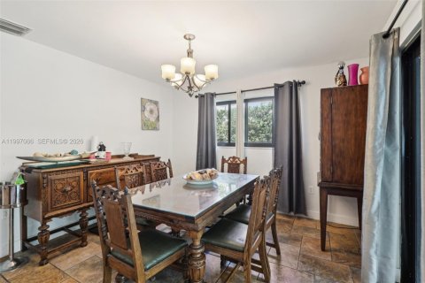 Купить виллу или дом в Эль Портал, Флорида 3 спальни, 200.58м2, № 2067407 - фото 12