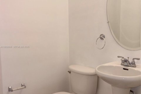 Adosado en venta en Pembroke Pines, Florida, 3 dormitorios, 126.44 m2 № 1993508 - foto 12