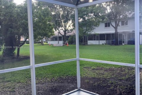 Adosado en venta en Pembroke Pines, Florida, 3 dormitorios, 126.44 m2 № 1993508 - foto 11