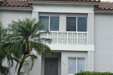 Купить таунхаус в Пемброк-Пайнс, Флорида 3 спальни, 126.44м2, № 1993508 - фото 28