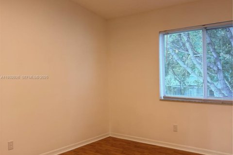 Adosado en venta en Pembroke Pines, Florida, 3 dormitorios, 126.44 m2 № 1993508 - foto 20