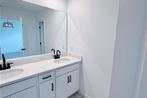 Townhouse in Orlando, Florida 3 bedrooms, 181.16 sq.m. № 2275694 - photo 19