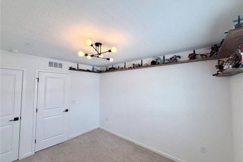 Townhouse in Orlando, Florida 3 bedrooms, 181.16 sq.m. № 2275694 - photo 14