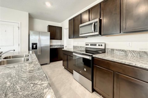 Casa en alquiler en San Antonio, Florida, 5 dormitorios, 227.33 m2 № 1857755 - foto 20