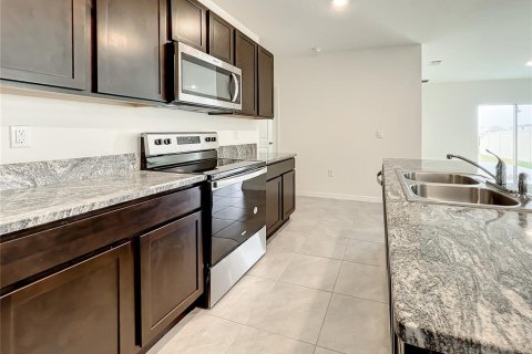 Casa en alquiler en San Antonio, Florida, 5 dormitorios, 227.33 m2 № 1857755 - foto 18