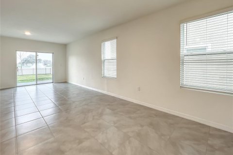 Casa en alquiler en San Antonio, Florida, 5 dormitorios, 227.33 m2 № 1857755 - foto 14