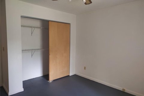 House in DeLand, Florida 3 bedrooms, 107.02 sq.m. № 1629614 - photo 16