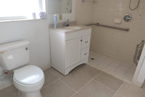 House in DeLand, Florida 3 bedrooms, 107.02 sq.m. № 1629614 - photo 21
