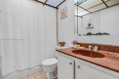 Купить кондоминиум в Лодердейл-Лейкс, Флорида 2 спальни, 93.09м2, № 2086281 - фото 17