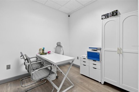 Immobilier commercial à vendre à Orlando, Floride: 215.9 m2 № 2306143 - photo 16