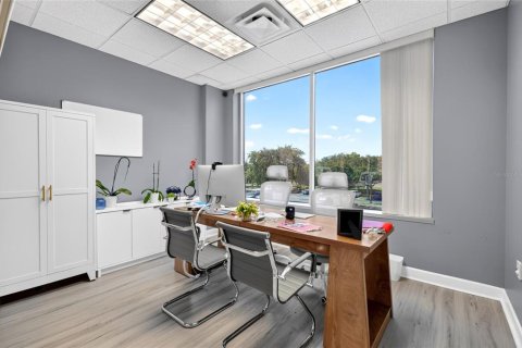 Immobilier commercial à vendre à Orlando, Floride: 215.9 m2 № 2306143 - photo 17