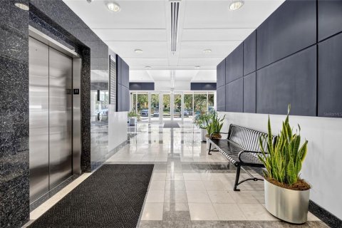 Immobilier commercial à vendre à Orlando, Floride: 215.9 m2 № 2306143 - photo 30