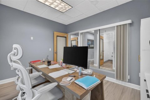 Immobilier commercial à vendre à Orlando, Floride: 215.9 m2 № 2306143 - photo 18