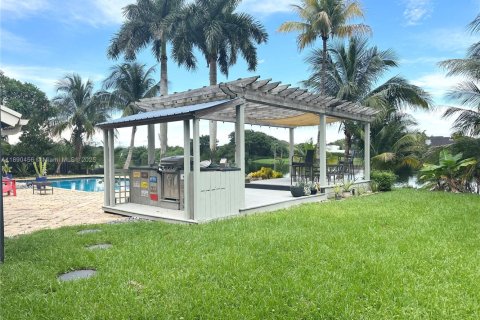 Снять в аренду виллу или дом в Плантация, Флорида 4 спальни, 229м2, № 1946946 - фото 2