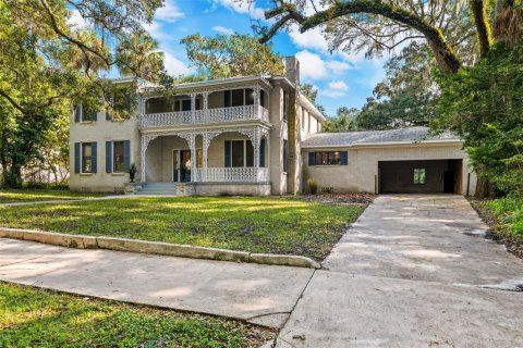 House in Brooksville, Florida 5 bedrooms, 347.45 sq.m. № 1394520 - photo 2
