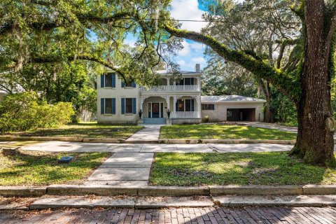 House in Brooksville, Florida 5 bedrooms, 347.45 sq.m. № 1394520 - photo 1