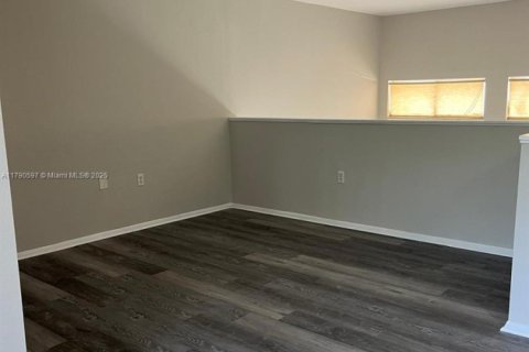 Condominio en venta en Orlando, Florida, 1 dormitorio № 2077039 - foto 19